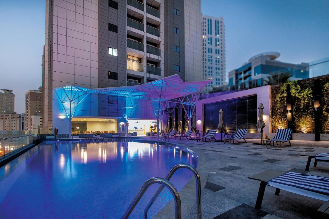 Pullman Sharjah Hotel Kültér fotó The Park, Hyderabad