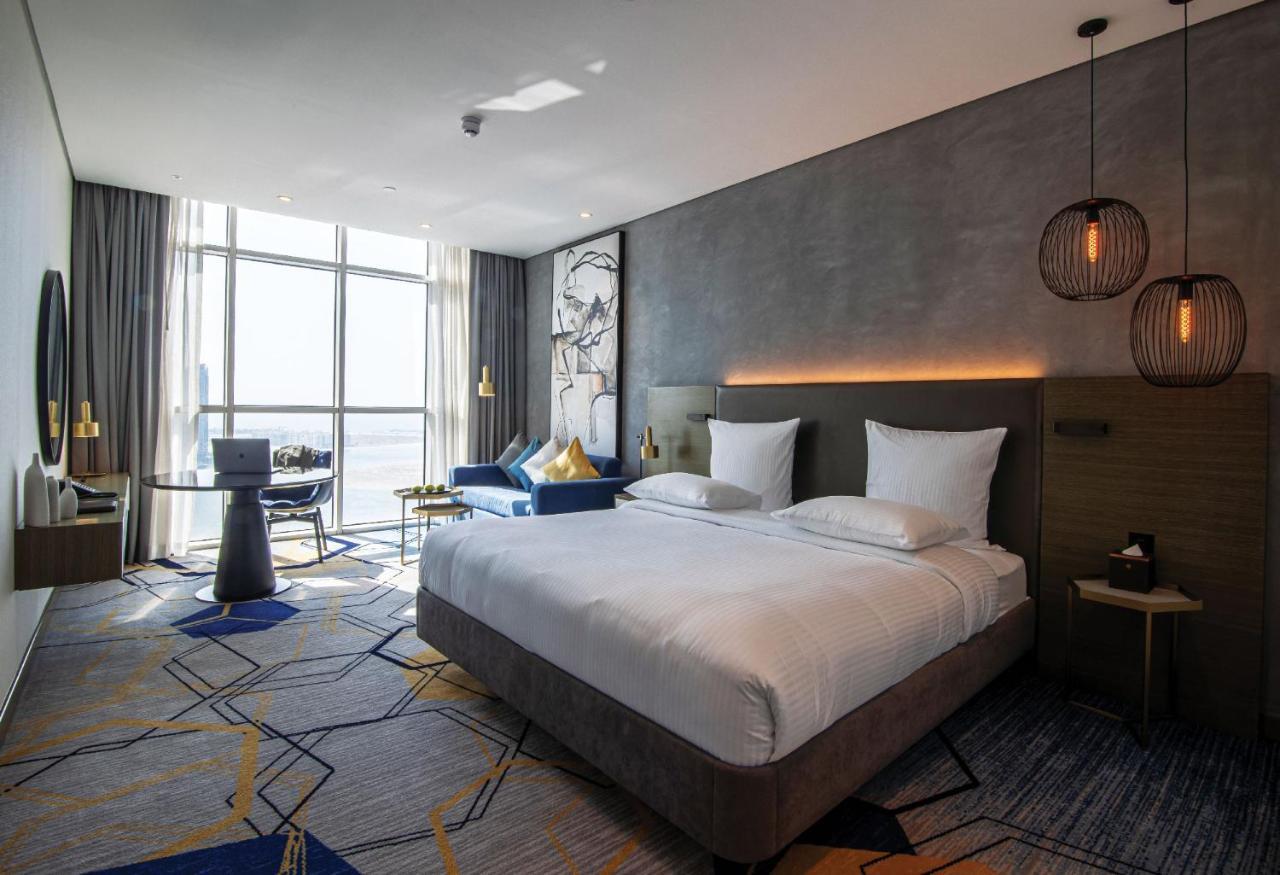 Pullman Sharjah Hotel Kültér fotó Deluxe Room